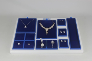 Giá Treo Nhẫn Bông Tai Vòng Cổ Bằng Nhung Màu Tím Trưng Bày Trang Sức - Product Image 3