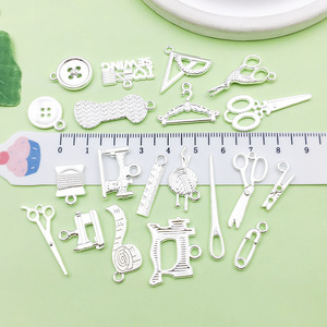 จี้รูปเครื่องจักรเย็บผ้า ทำจากโลหะผสมสังกะสี สำหรับงาน DIY เครื่องประดับ ของขวัญสำหรับทุกเพศทุกวัย เหมาะสำหรับงานสร้างสรรค์ - Product Image 3
