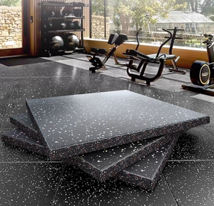 Tapis <span class=keywords><strong>de</strong></span> <span class=keywords><strong>sol</strong></span> en <span class=keywords><strong>caoutchouc</strong></span> EPDM coloré pour <span class=keywords><strong>salle</strong></span> <span class=keywords><strong>de</strong></span> <span class=keywords><strong>sport</strong></span>, sécurité extérieure, épaisseur 15-30 mm, absorption des chocs, imperméable, antidérapant, résistant à l'usure - Product Image 5