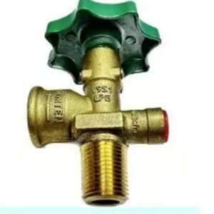 Válvula Angular de 1/2 Pulgada NPT para Gas, Instalación con Tornillo para Cilindros - Product Image 4