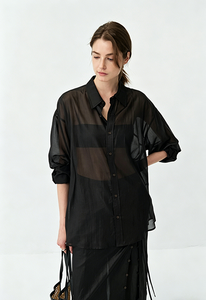 <span class=keywords><strong>Camicia</strong></span> <span class=keywords><strong>Trasparente</strong></span> Texturizzata con Bottoni per <span class=keywords><strong>Donna</strong></span>, Blusa Larga a Maniche Lunghe per l'Estate, Top Casual Leggero e <span class=keywords><strong>Trasparente</strong></span> in Poliestere - Product Image 6