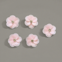 Fleurs décoratives en perles et sequins rose clair de 2,4 cm, faites à la main, pour accessoires de chaussures, sacs DIY et vêtements