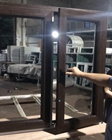Fenêtre à battants pliante en PVC UPVC résistante aux ouragans, personnalisée, avec moustiquaire en fibre de verre, insonorisée, style américain, cadre en plastique