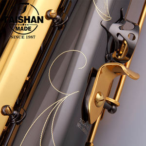 Saxofone Barítono Profissional em Níquel Preto - Product Image 5