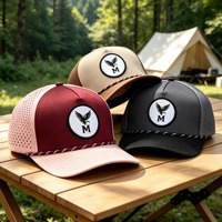 Topi Baseball Bordir Logo Kustom 5 Panel Dua Warna dengan Lubang Laser Cut dan Tali di Pinggir untuk Golf dan Aktivitas Luar Ruangan Sehari-hari