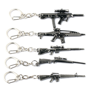 Juego CF CSGO llavero Mini Ak47 M4A1 <span class=keywords><strong>M16</strong></span> <span class=keywords><strong>arma</strong></span> pistola modelo colgante llavero bolsa accesorio clave - Product Image 1
