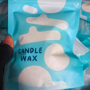 Vente en gros de flocons de cire de soja 100% pure et naturelle pour la fabrication de bougies parfumées - Product Image 5