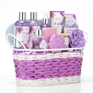 Vente <span class=keywords><strong>en</strong></span> gros d'usine, coffret cadeau de luxe personnalisé pour le bain et le <span class=keywords><strong>spa</strong></span> à la lavande, gel douche, lotion pour le corps, coffret cadeau de soins pour le bain et le corps pour les fêtes - Product Image 6