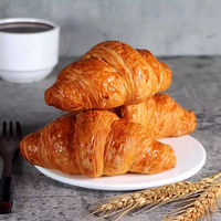 Croissant au beurre saveur française surgelé, petit dessert, pain cru, boulangerie