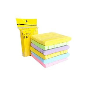 Esponjas de limpieza facial de compresión Caiwei, forma triangular, PVA, portátiles, para desmaquillar, para lavar la cara, uso general. - Product Image 3