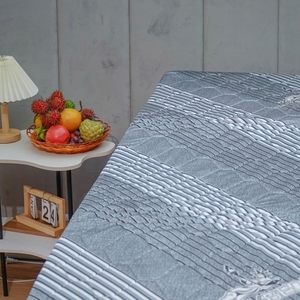 Surmatelas moderne écologique et respirant pour lit queen size hypo-allergénique pour les chambres à coucher à l'école Prix d'usine au Vietnam - Product Image 4