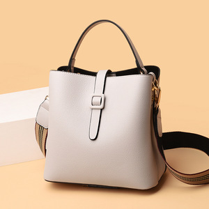 Latest Wholesale Popular Handbags Luxury Bags <b>Purses</b> for Female Crossbody Bags Tote Bag - Product Image 1
