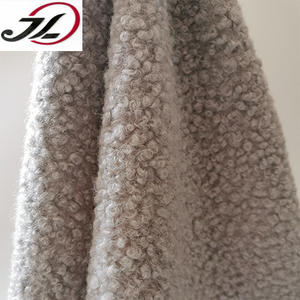 Vendita calda 100% poliestere morbido Sherpa riccio italiano Boucle Knit Double Sided Fleece tessuto bouclé per cappotti da donna - Product Image 4