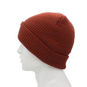 Bonnet court en laine tricotée à revers, motif écossais, design original, chaud pour l'hiver, pour hommes et femmes, idéal pour les voyages et la plage - Product Image 2