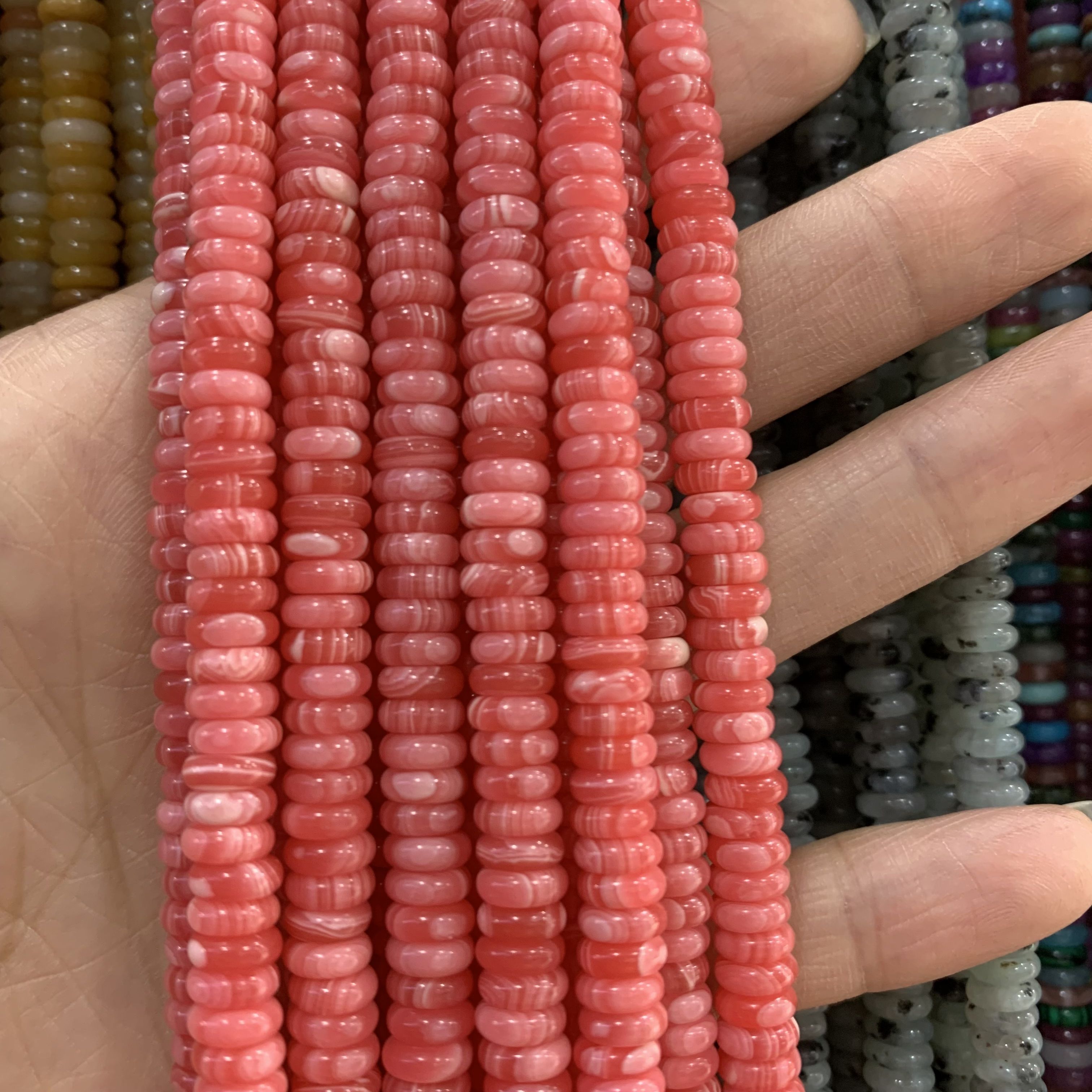 สีแดงนิล