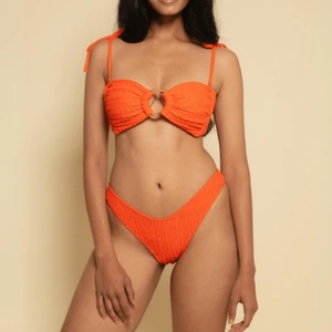 Maillots <span class=keywords><strong>de</strong></span> <span class=keywords><strong>bain</strong></span> et vêtements <span class=keywords><strong>de</strong></span> plage en tissu recyclé, design personnalisé par le fabricant, avec volants, fermoirs et breloques pour femmes - Product Image 3