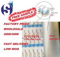 Papier d'emballage en aluminium personnalisé 58-110 GSM, enduit, laminé, imperméable, résistant à l'humidité et à la graisse, en pâte vierge, en rouleau