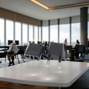 Cadeau de noël Euro vers états-unis amérique japon <span class=keywords><strong>Canada</strong></span> <span class=keywords><strong>adaptateur</strong></span> de prise 2 broches broche européenne ue allemagne France convertisseur 10A <span class=keywords><strong>courant</strong></span> nominal - Product Image 2