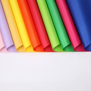 กระดาษห่อดอกไม้พลาสติกกันน้ำสีสันสดใสใหม่ปี 2023 กระดาษห่อดอกไม้สีพื้นสำหรับห่อดอกไม้ - Product Image 3