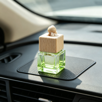 OEM ODM 8ML 10ml Mini Flacon Diffuseur de Parfum Carré Dégradé Coloré pour Voiture, à Suspendre, Portable, avec Bouchon en Bois
