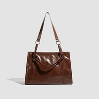 Sac fourre-tout simple et rétro en cuir PU souple grande capacité pour ordinateur portable, sac à bandoulière pour femme, fermeture éclair étanche, idéal pour étudiants et professionnels