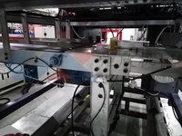 Machine automatique à grande vitesse de collage d'angles de boîtes rigides avec moteur PLC Juxin personnalisé