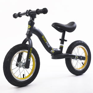 Vélo d'équilibre pour enfants personnalisable : Vélo d'équilibre léger en métal avec une structure stable pour aider les bébés à exercer leur équilibre - Product Image 6