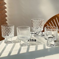Tasses à Matcha en Verre Multi-Texture avec Pied, Design Cannelé en Cristal, pour Matcha Latte, Cérémonie du Thé et Usage Quotidien
