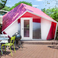 Villa de glamping de luxe en forme de diamant avec salle de bain pour une retraite de vacances
