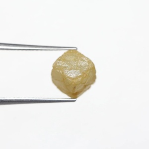 เพชรดิบทรงลูกบาศก์ 4.86 กะรัต นำเข้าใหม่ ได้รับมาจากแหล่งที่มาอย่างมีจริยธรรม เหมาะสำหรับเครื่องประดับเพชรพิเศษ เครื่องประดับเพชรดิบ - Product Image 4