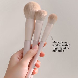 Set de 10 Brochas de Maquillaje Veganas de Pelo Sintético Rosa, Herramientas Cosméticas de Lujo de Marca Privada <span class=keywords><strong>para</strong></span> Ojos, Rostro, Base y Polvo, con Bolsa - Product Image 6
