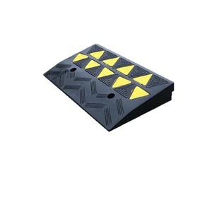Rampa de Goma Tianjiu para Transporte, 60x40x5cm, Antideslizante, para Entrada de Coche, para Uso en el Umbral de la Puerta del Garaje - Product Image 1