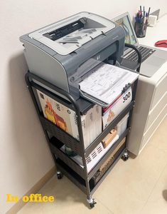 Organisateur de rangement en plastique roulant à 4 niveaux Chariot de cuisine et de garage robuste avec planche à découper supérieure (noir) - Product Image 5