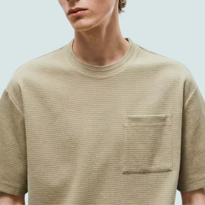 T-shirt Homme Uni Épais en Coton 100% à Tissage Gaufre, Coupe Boxy Minimaliste, Manches Courtes, avec Poche, Vente en Gros, Logo Personnalisé - Product Image 2