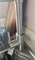 Robinet de cuisine moderne à poignée unique chromé, à un seul trou, avec douchette extractible et rotative