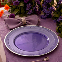 Assiettes de présentation en verre bleu de 13 pouces, design vintage personnalisé, qualité supérieure, bordure texturée argentée, pour événements et mariages, directement de l'usine