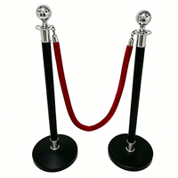 Poteau de délimitation de luxe noir et argenté avec corde rouge pour tapis rouge, mariage, exposition et gestion de file d'attente