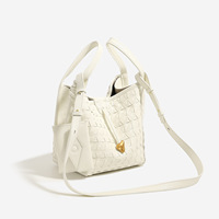 Sac seau matelassé à texture tissée, sac à main et bandoulière pour femme, fermeture magnétique, doublure en coton - Nouvelle collection été