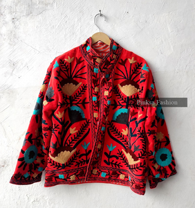 Chaqueta Suzani de Terciopelo Hecha a Mano |   Abrigo Bohemio para Mujer Otoño/Invierno |   Textil Indio Ecológico Bordado a Mano, Estilo Regular - Product Image 6