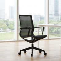 Chaise de bureau ergonomique pivotante moderne entièrement en maille, avec cadre en aluminium, dossier incurvé bionique et accoudoirs fixes, certifiée BIFMA pour les entreprises