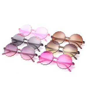 Vente flash 2020, lunettes de soleil tendance avec logo personnalisé, verres dégradés, motif léopard, lunettes de soleil pour enfants, lunettes de soleil carrées pour enfants - Product Image 6