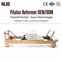 Reformer de Pilates Commercial en Bois avec Barre de Soutien Intégrée, Revêtement en Cuir – Fabricant d'Équipements OEM/ODM pour Studios de Fitness