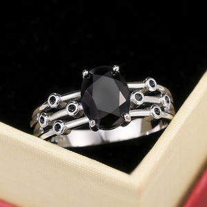 Anello Nuziale Stile Cristallo, Elegante Anello da Dito per Donne - Product Image 3