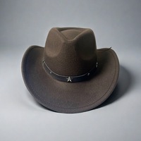 Chapeau de cowboy en feutre style bohème western noir avec étoile en cuir, idéal pour le rodéo, les festivals de musique et les fêtes personnalisées pour femmes - Vente en gros