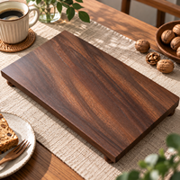 Meilleures ventes : Plateau de service rectangulaire en bois de noyer sud-américain avec pieds sphériques pour la présentation de fromages