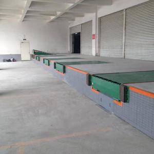 Plate-forme élévatrice de niveleur de quai hydraulique Zhongxiang Plate-forme fixe Garantie 1 an Taille personnalisable pour camion de construction - Product Image 6