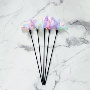 Горячая распродажа, Интерактивная наклейка с перьями, игрушка для кошек с колокольчиком, игрушка для движения домашних животных, Лидер продаж - Product Image 3