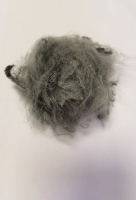 Fibres de polyester recyclé pour le rembourrage des coussins, des poufs et des sièges au sol dans les intérieurs de maison