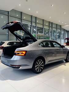 Skoda Superb <span class=keywords><strong>Gasoil</strong></span>, Volkswagen 2026, Skoda Kodiaq Gasolina, Skoda Superb 1.4t, 5 Puertas, 5 Asientos, Versión 2026, Auto Nuevo - Product Image 2