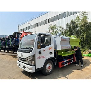 Camión de Succión de Desechos Dongfeng con Tanque de Vacío Pequeño de 6000 Litros y Chorro de Alta Presión para Alcantarillado en Venta - Product Image 1